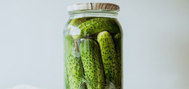 Crunchy and delicious: quick pickles per liter jar without marinade