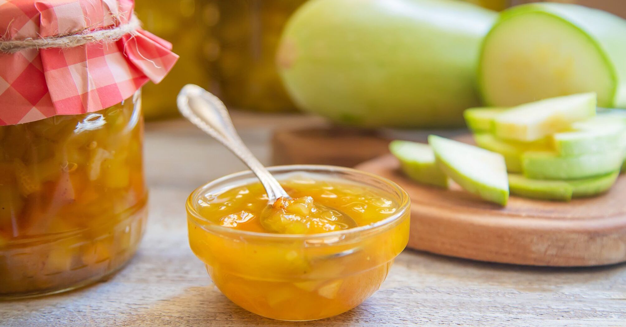 Courgette jam: an exquisite dessert that you should try right now
