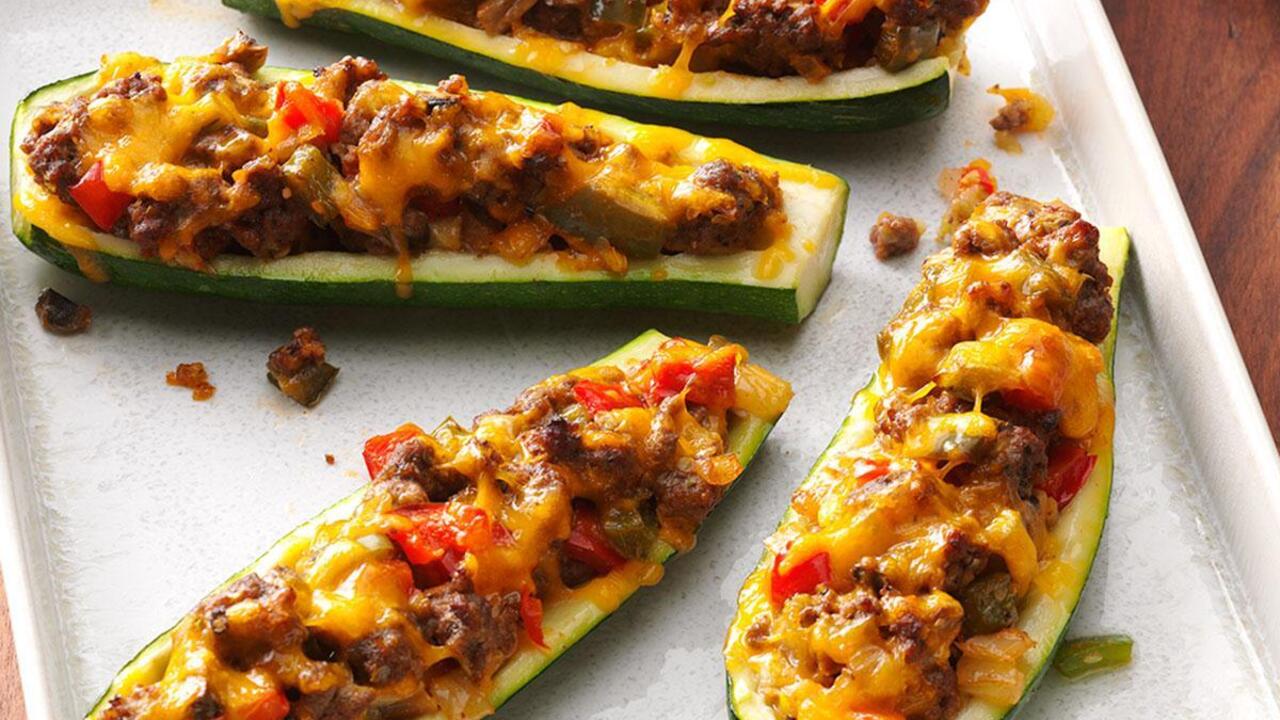 Delicious zucchini with minced meat in the oven: bake for 15 minutes