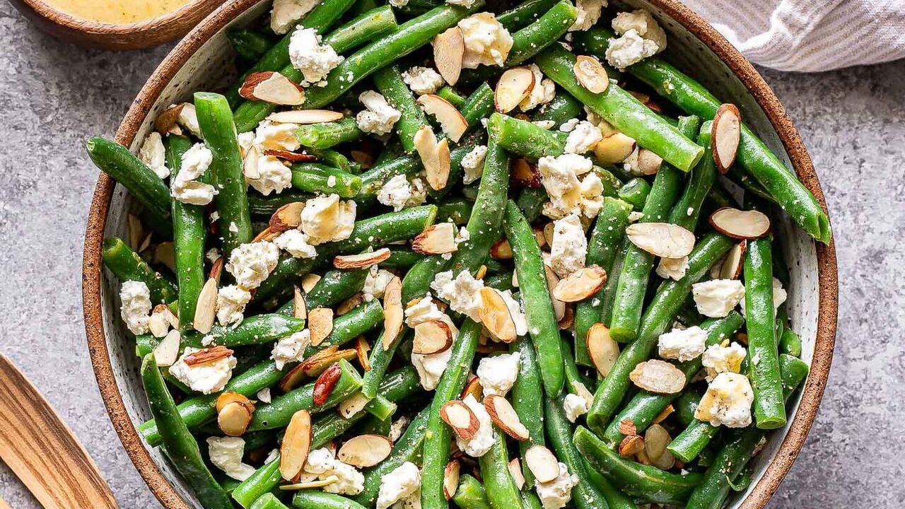 Asparagus bean salad with peas and eggs for dinner: the easiest recipe