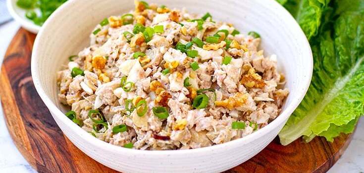 Hearty salad with mushrooms and ham: tastier than Olivier