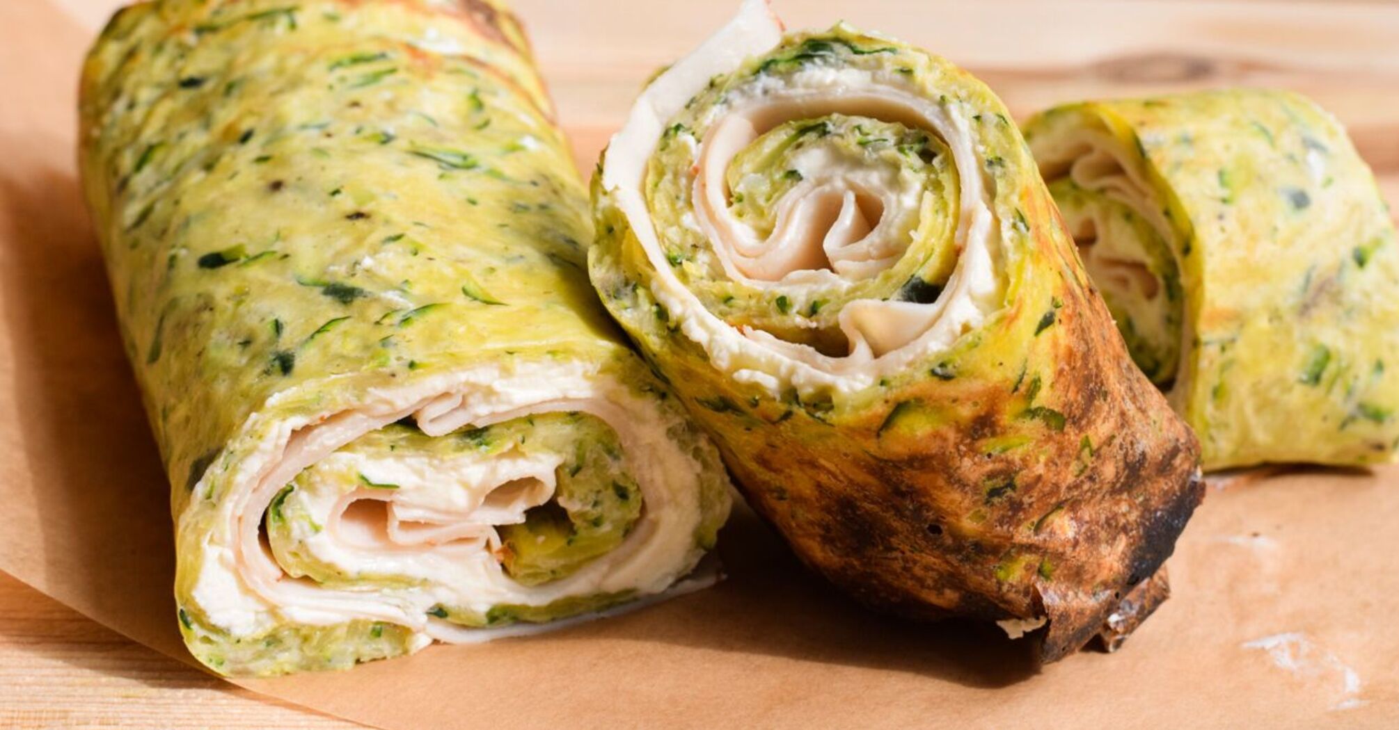 Nourishing and budget grated zucchini roll: how to make it