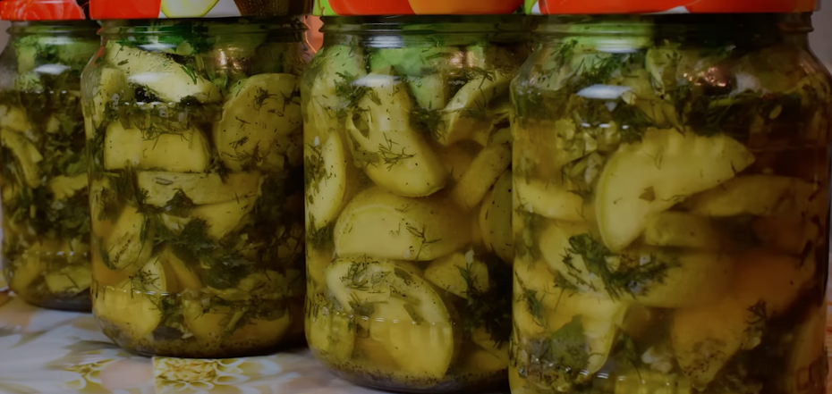 Canned courgettes recipe