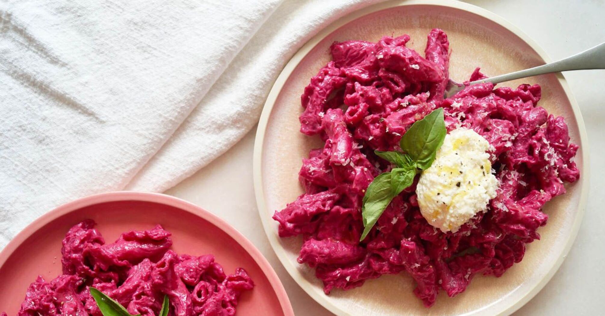 How to cook trendy "Barbie" pasta: everyone is amazed by the bright pink color