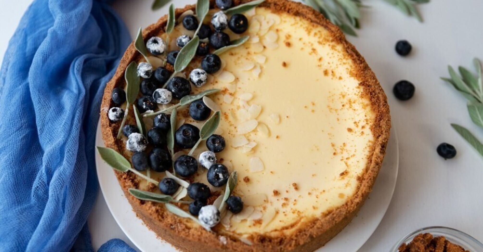 Sernik na ciasteczkowym spodzie