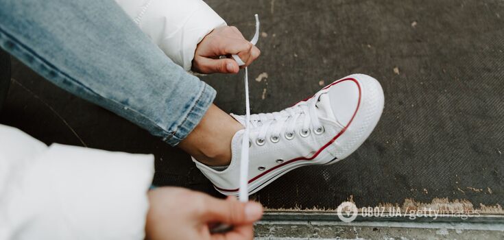 How to clean white sneakers to make them look like new. 8 proven ways