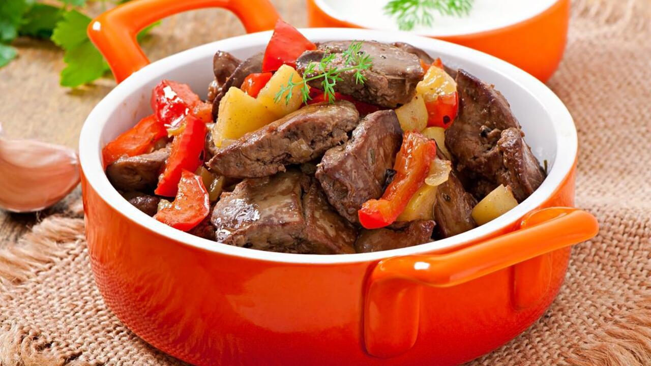 What kind of liver should not be cooked: tell us about the signs of low-quality product
