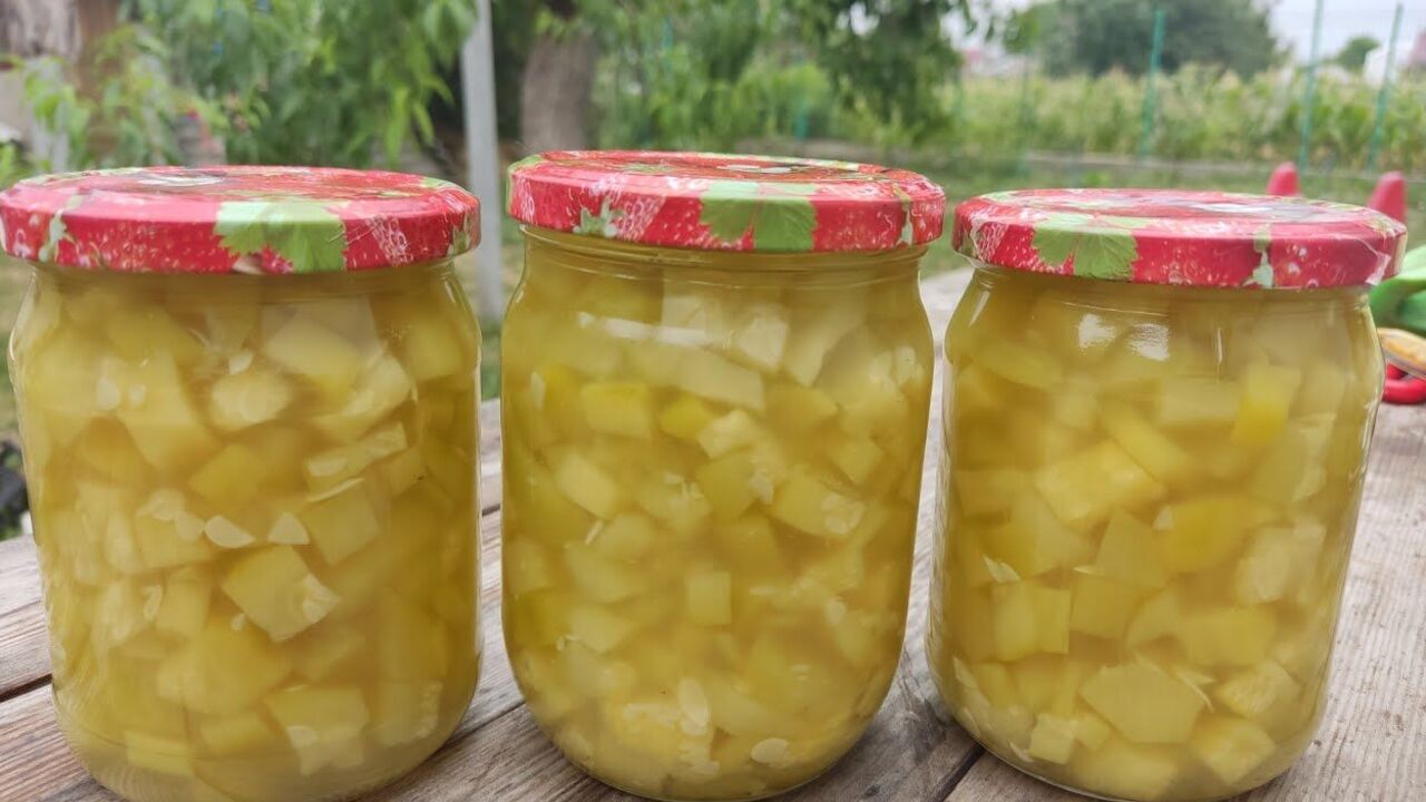 Zucchini with pineapple juice: how to prepare an original appetizer for winter