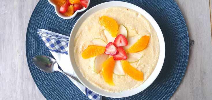 How to cook corn porridge deliciously: children will like it