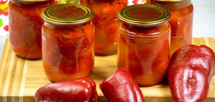 Pickled sweet peppers for winter: how to prepare them in a delicious way