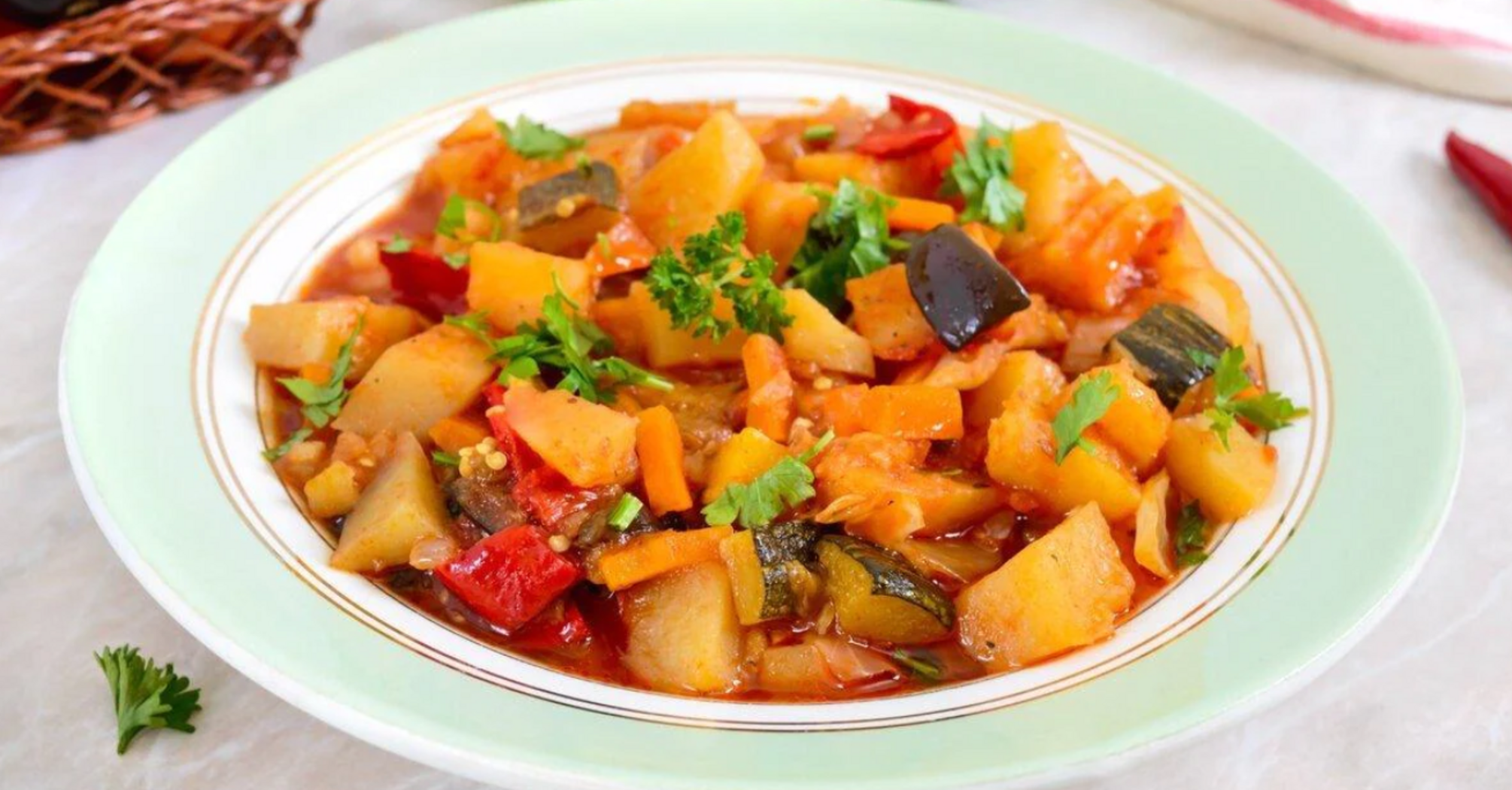 How to cook stewed zucchini: can be used as a spread