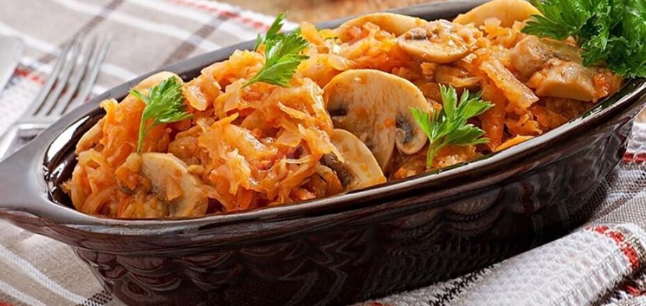 Stewed cabbage