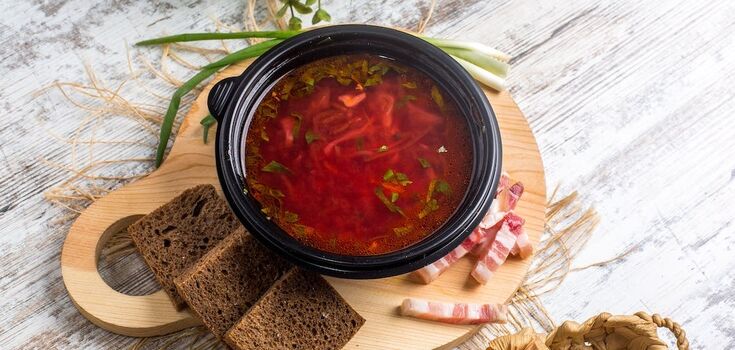 How to cook cold borscht with beets: tastier than okroshka