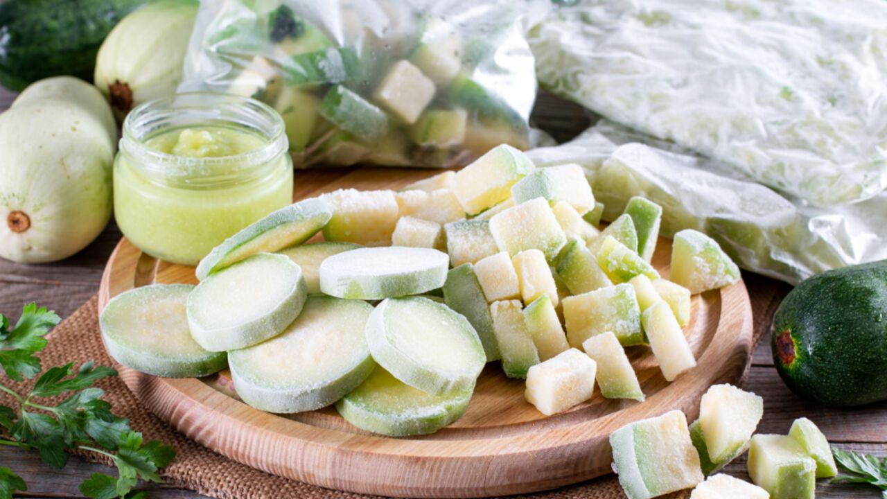 How to properly freeze zucchini for the winter