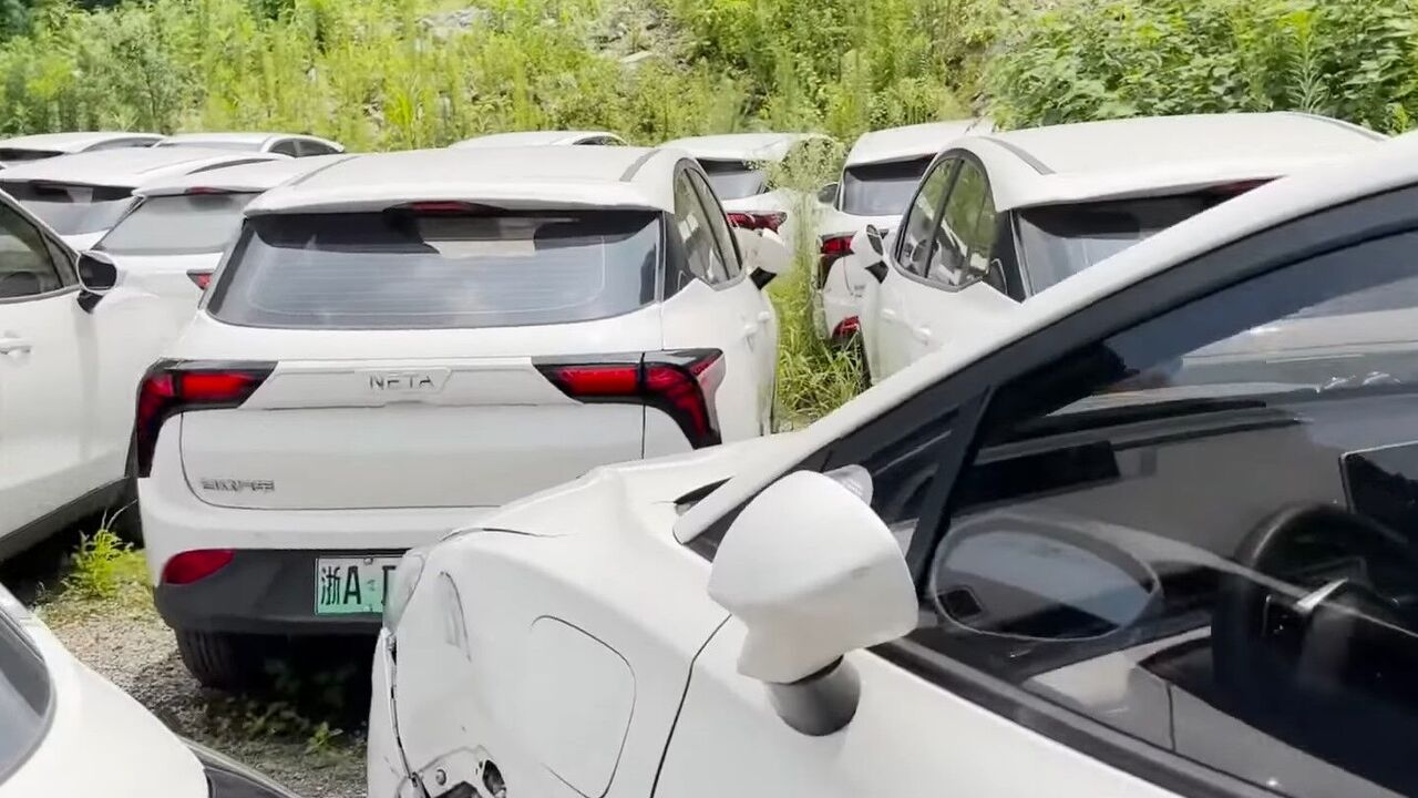 Abandoned electric cars
