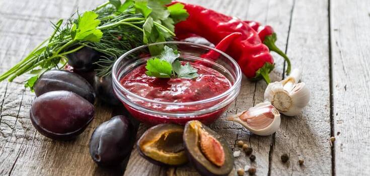 Plum tkemali: recipe for delicious sauce for winter