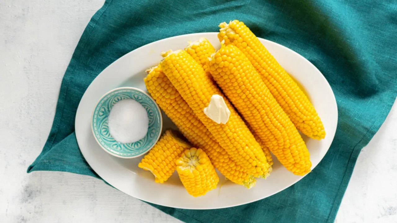 Creamy corn: how to cook the vegetable in a new and delicious way