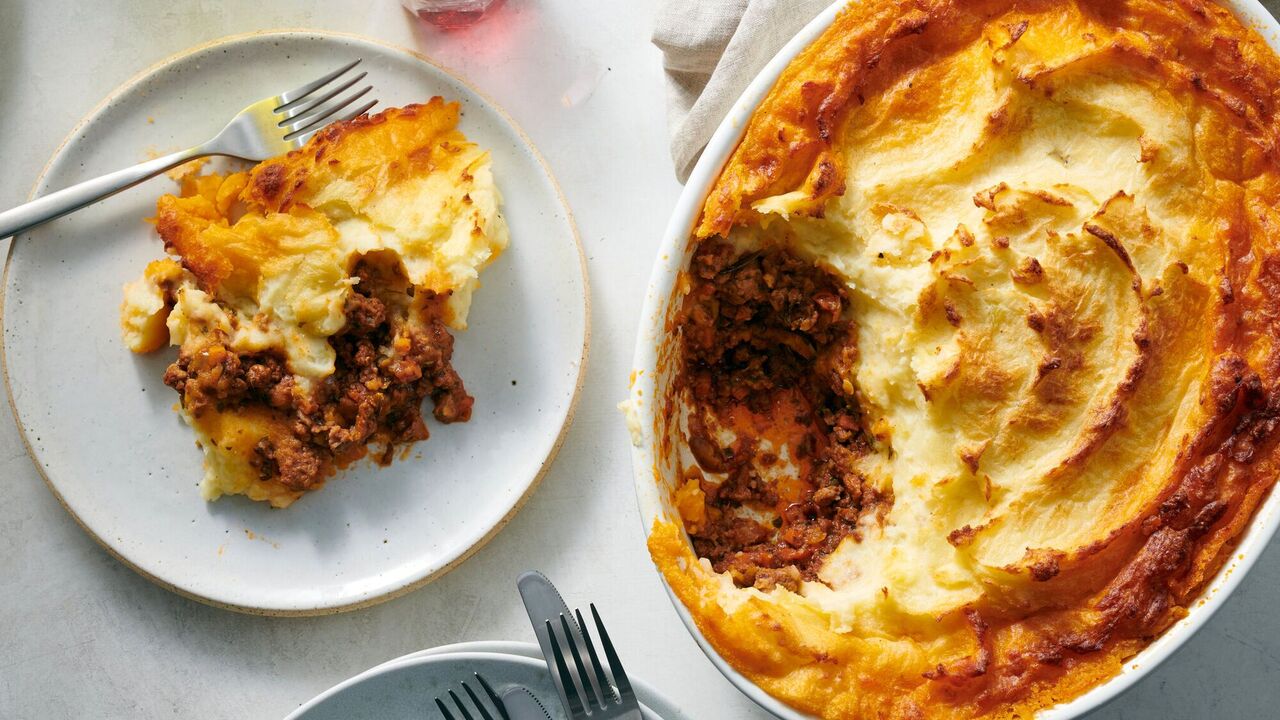 Legendary shepherd's pie with potatoes: perfect for lunch