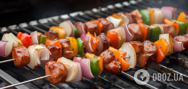 Makes grilling much easier: why you really need spiral skewers