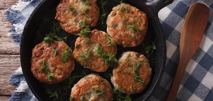 How to replace eggs in cutlets: just one ingredient that will make the dish perfect