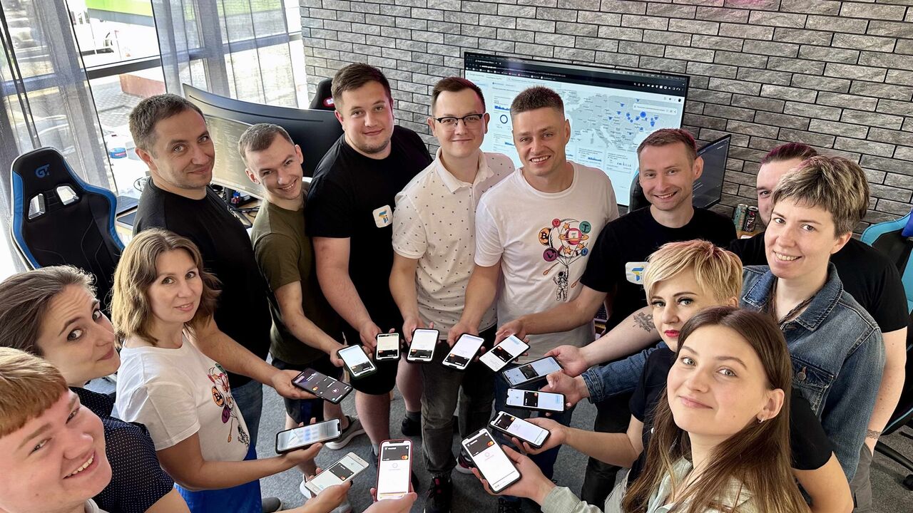 Trustee Plus Crypto App Ranked First in the Ukrainian App Store in the "Finance" Section