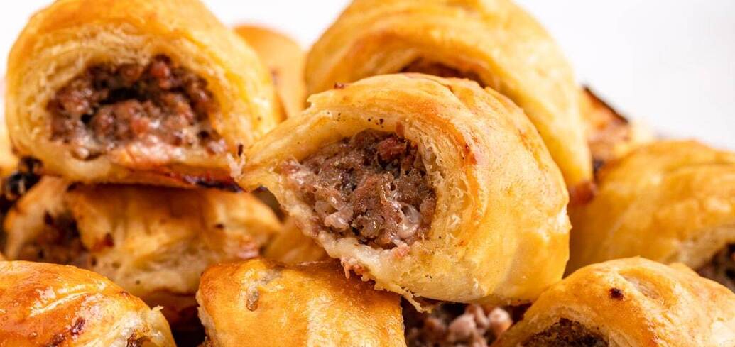 Waffle rolls with mashed potatoes and sausage: how to prepare the most delicious dish from childhood