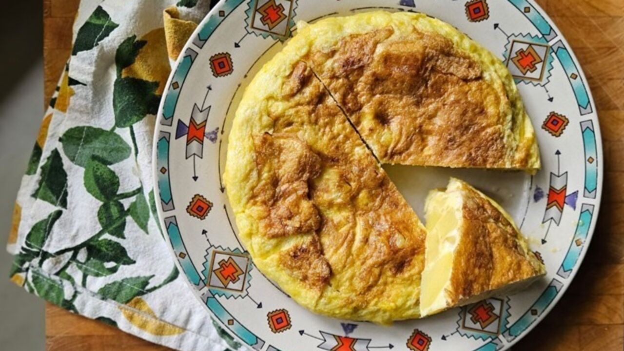Simple and delicious potato omelet for every day