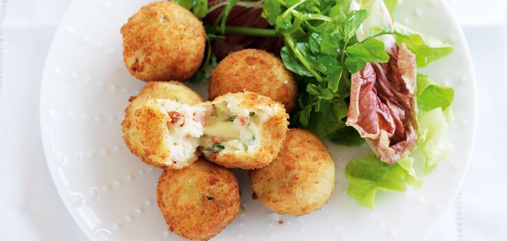 Potato croquettes with cheese: how to prepare delicious fried patties for a snack