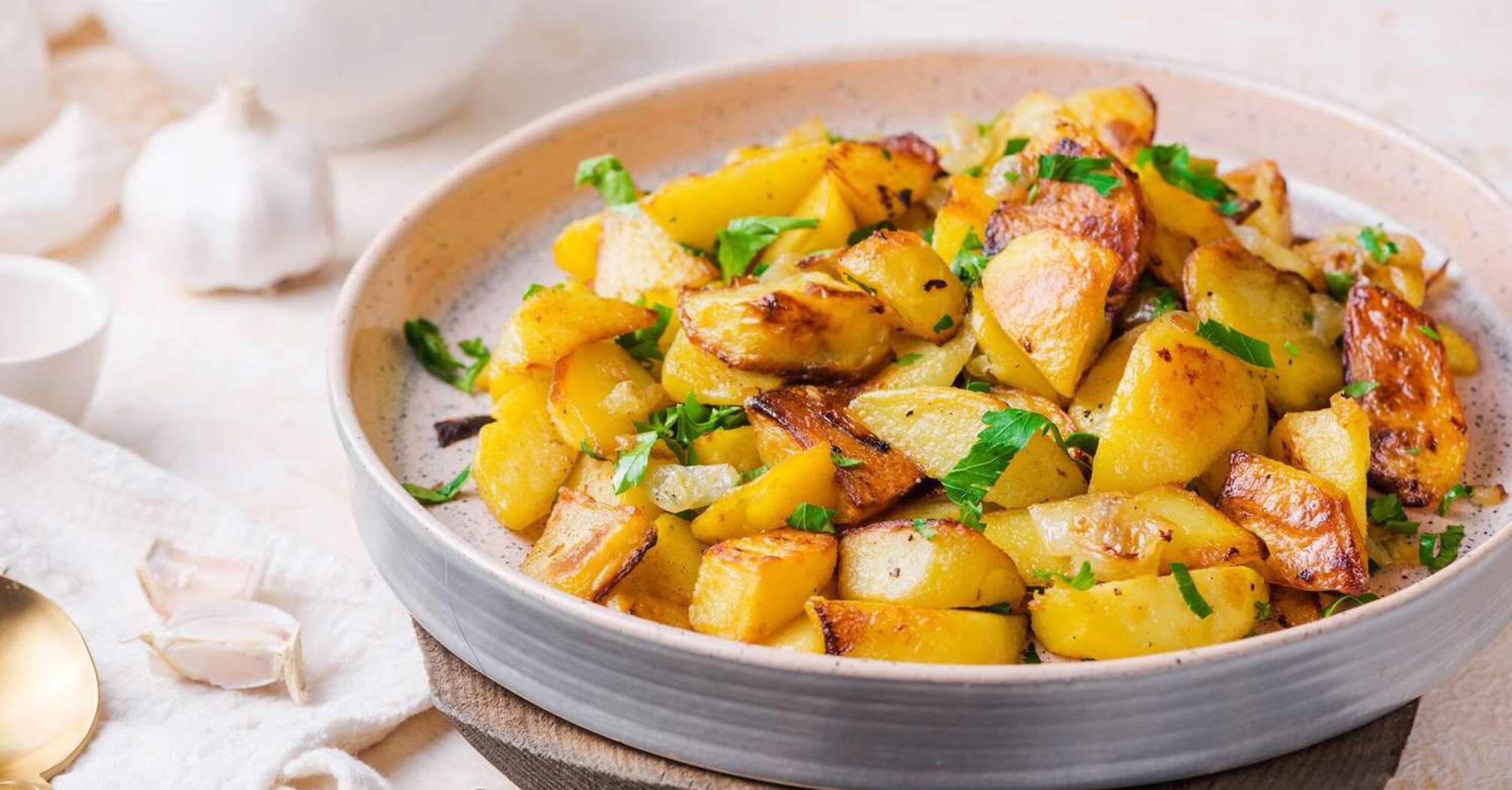 Hungarian potatoes: how to fry the vegetable correctly and deliciously