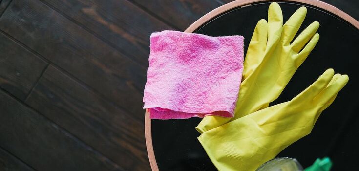 Toxic and damage your furniture: which trendy cleaning hacks are really dangerous