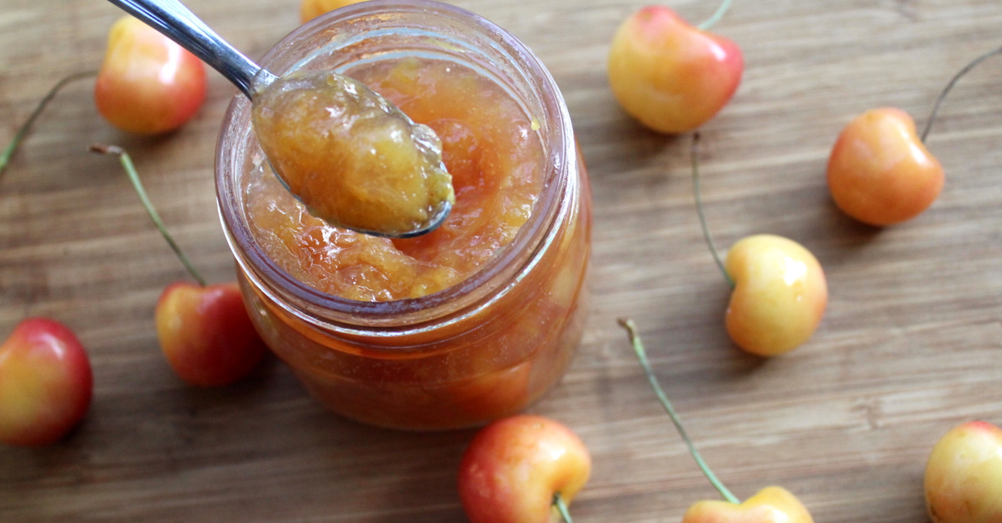 Fragrant white cherry and lemon jam: a dessert made without pits