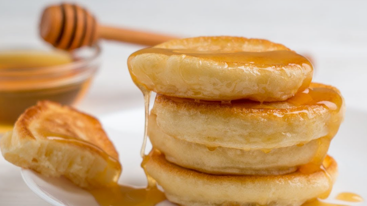 Budget pancakes with no sugar or flour