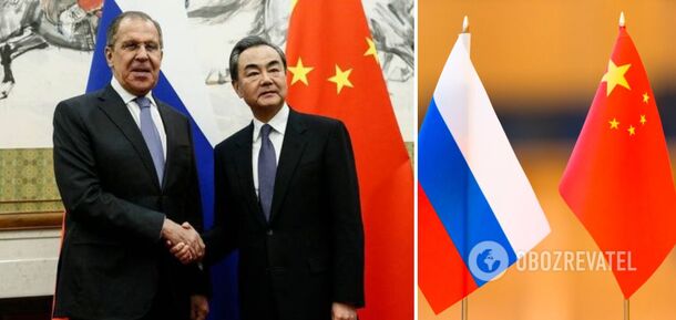 China's Foreign Minister Wang Yi talks to Lavrov after the summit in Saudi Arabia: they talked about Ukraine