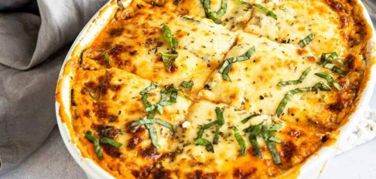 Hearty zucchini and potato casserole for lunch: turns out very juicy