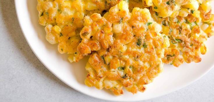 How to cook corn for a snack: adults and kids will love it