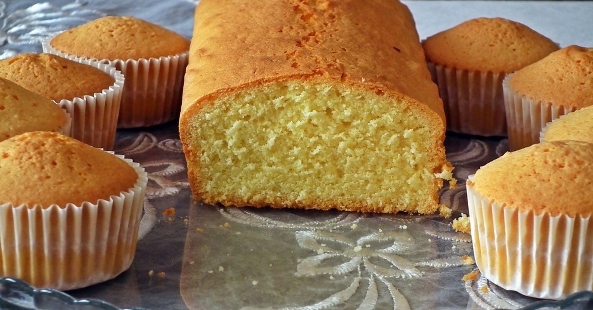 What to add to batter to make moist and lush cupcake