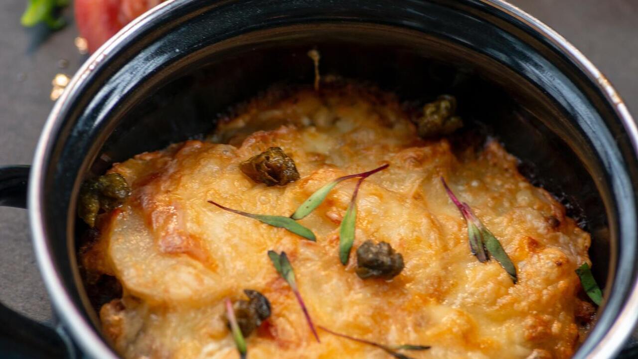 How to make cauliflower julienne with chicken and cheese