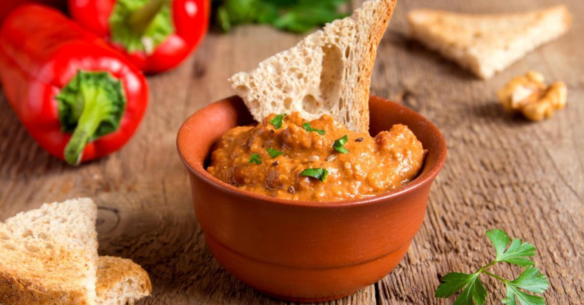 How to prepare ajika for winter without boiling: a simple recipe