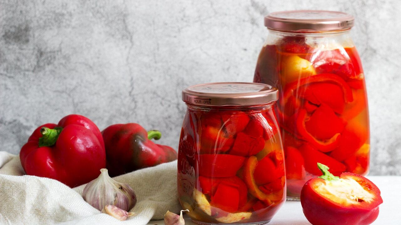 Sweet pickled peppers for the winter like grandma's