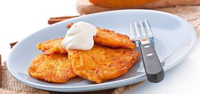 Like potato pancake: a recipe for delicious pumpkin pancakes for a snack