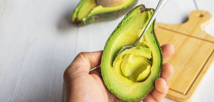 What to cook with avocado in 5 minutes: three simple recipes