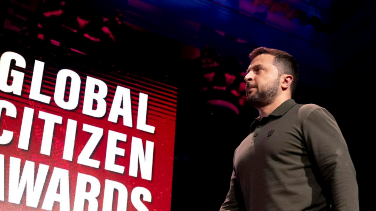 Zelensky received the Atlantic Council Global Citizen Award in the United States. Video