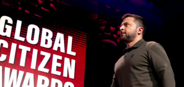 Zelensky received the Atlantic Council Global Citizen Award in the United States. Video