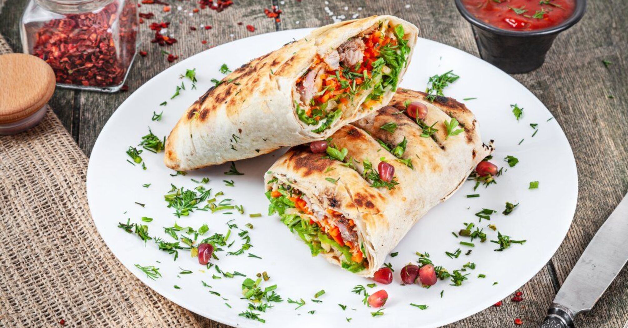 Homemade diet shawarma in 20 minutes: recipe for a hearty snack