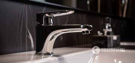 A miracle solution that will dissolve limescale on faucets