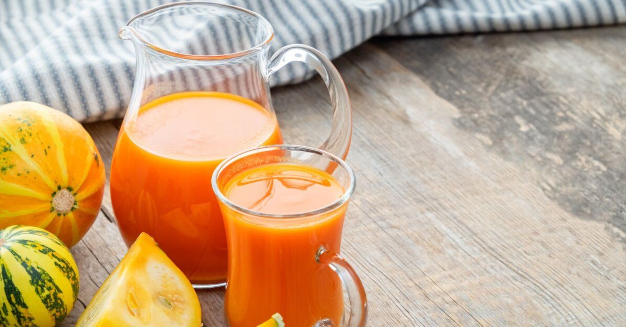Pumpkin juice with pulp for the winter: a recipe for a delicious drink