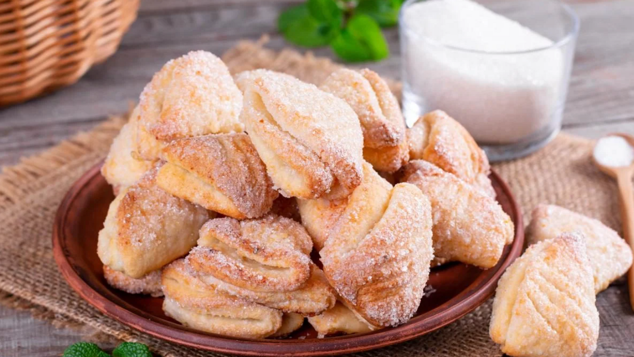 Cottage cheese cookies with sugar right from childhood: a recipe for home baking without eggs