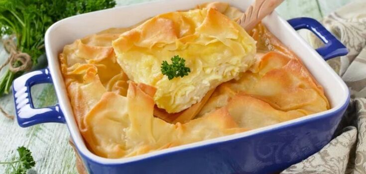 Easier than pizza: a hearty pita and cheese casserole