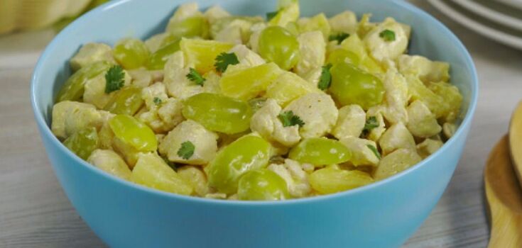 Tastier than "Olivier": a hearty chicken salad with grapes