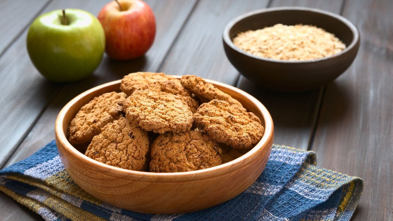 Crispy oatmeal cookies with apples in 20 minutes